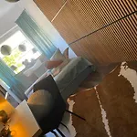 Nowa Apartament - Komfortowe 61M2 - 3 Pokoje, Garaz, Klimatyzacja